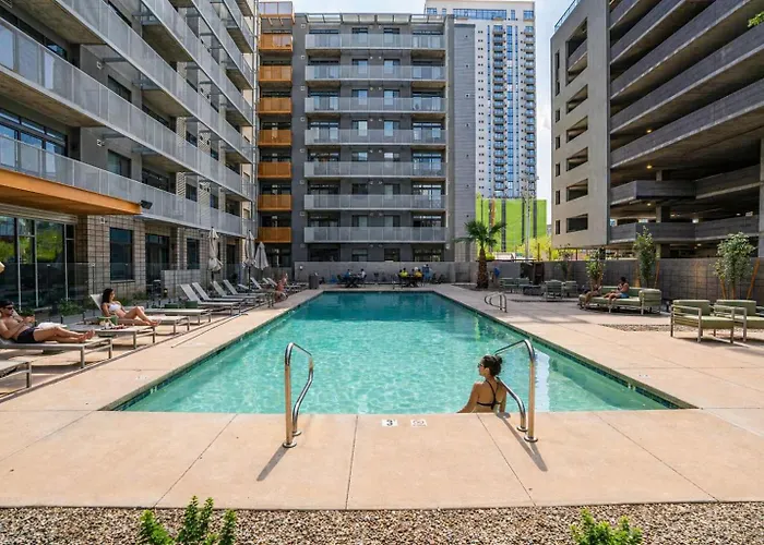 Near Asu Dt Phx Pool Gym Parking Wd Apartment
