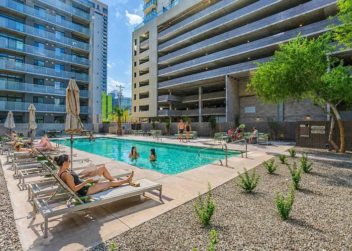 Apartment Near Asu Dt Phx Pool Gym Parking Wd *