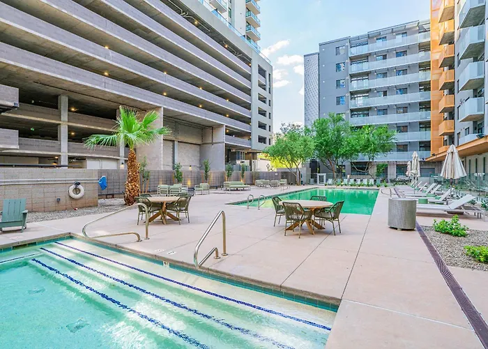 Apartment Near Asu Dt Phx Pool Gym Parking Wd *