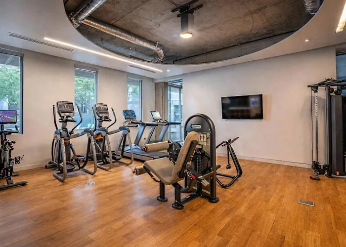 Near Asu Dt Phx Pool Gym Parking Wd Apartment *