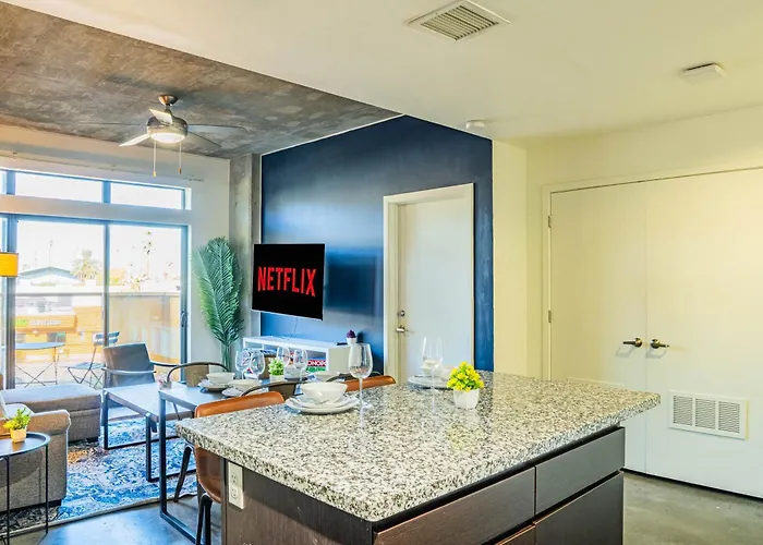 Near Asu Dt Phx Pool Gym Parking Wd Apartment *