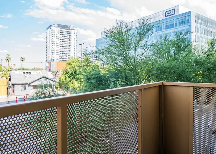 Apartment Near Asu Dt Phx Pool Gym Parking Wd *